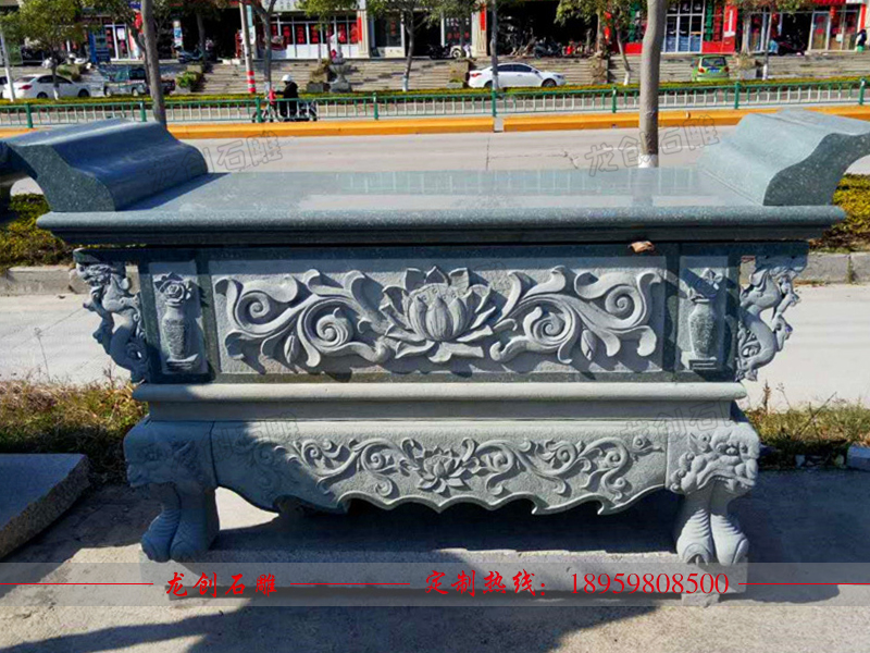 那里有賣(mài)供桌的